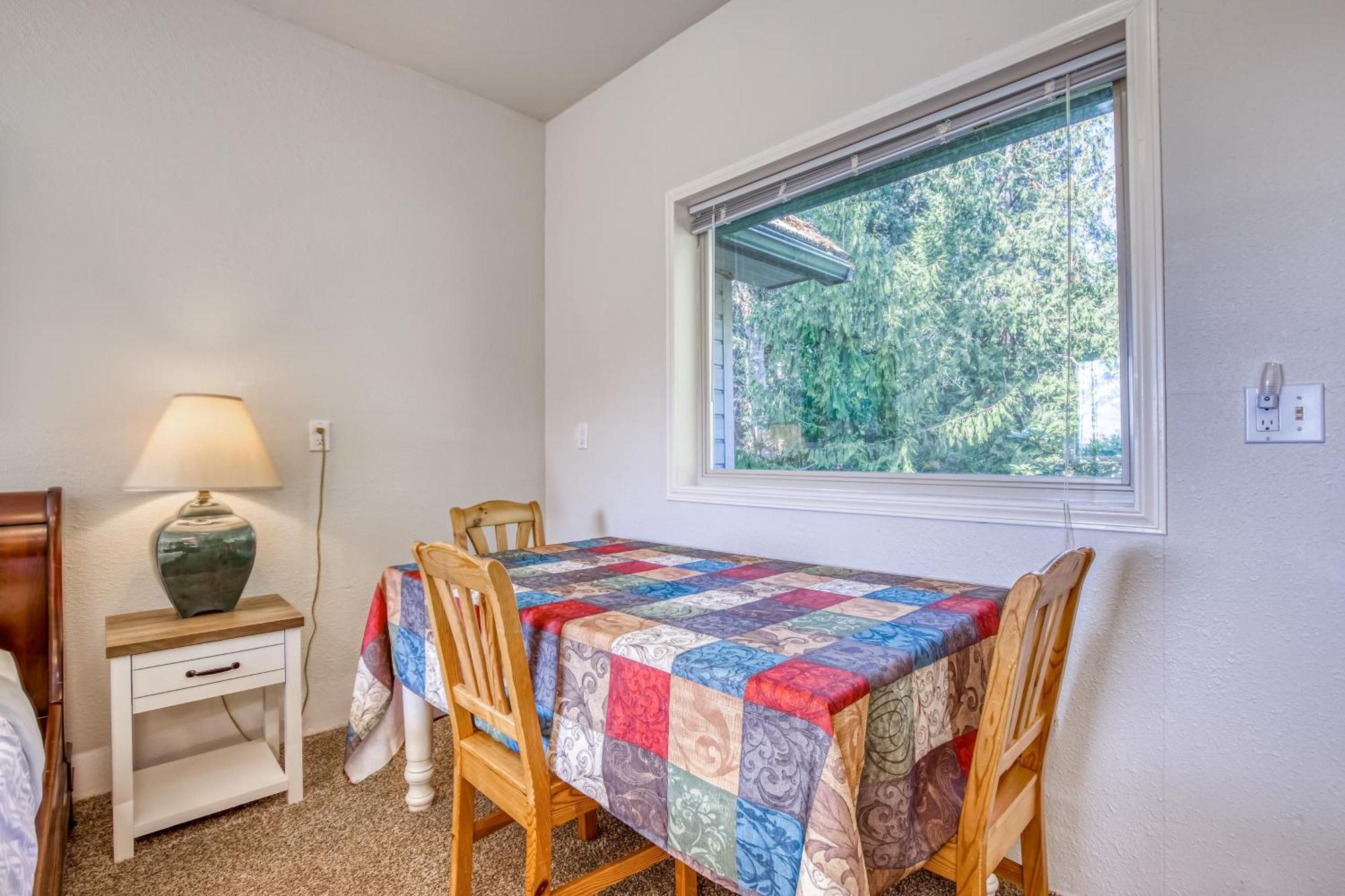 The Quintessa Cottage Clinton Extérieur photo